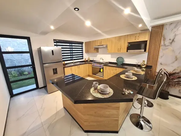 Casa en venta en Cañadas del Arroyo, Corregidora — foto 3 de 39
