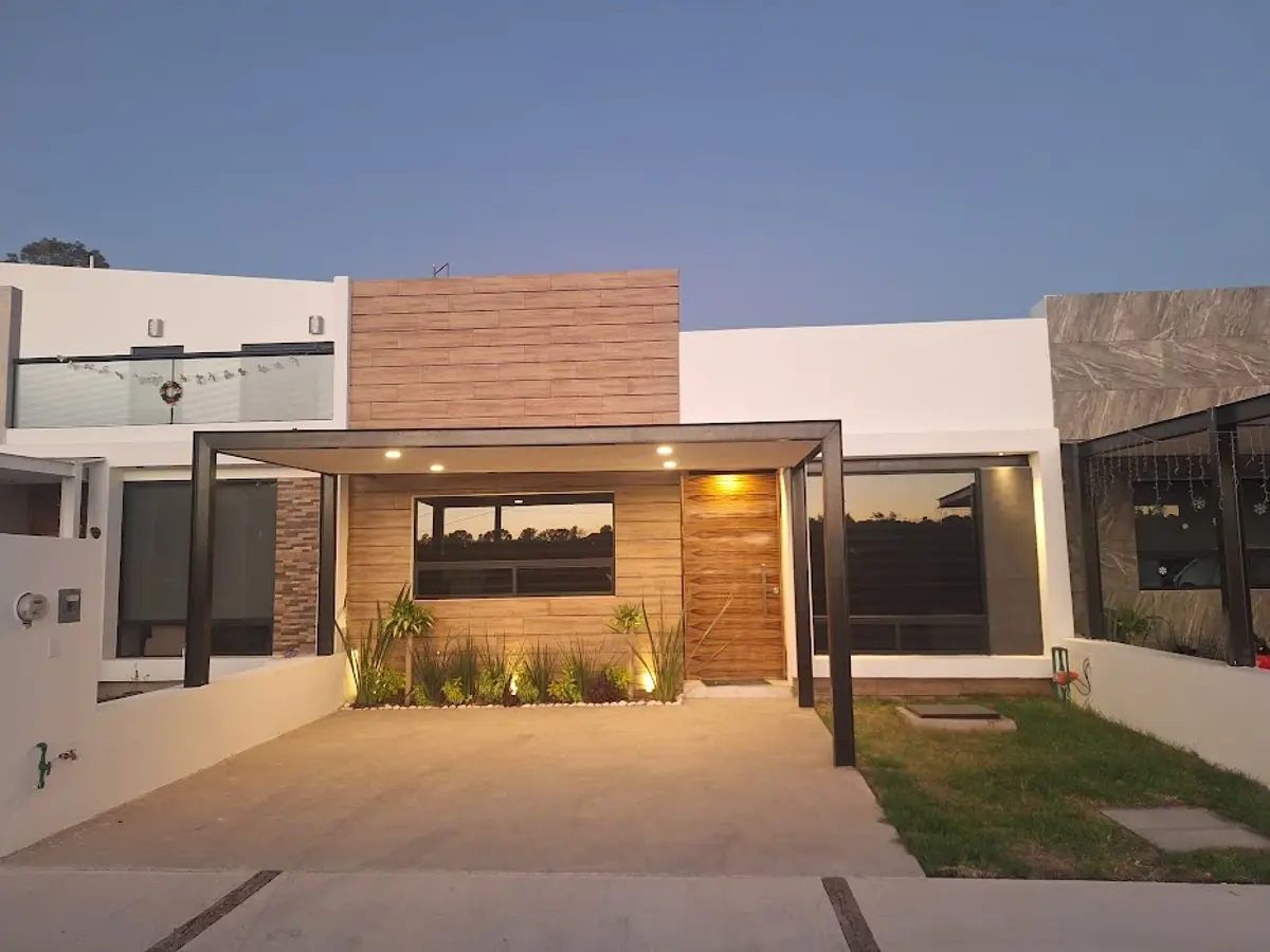 Casa en venta en Cañadas del Arroyo, Corregidora — foto 1 de 39