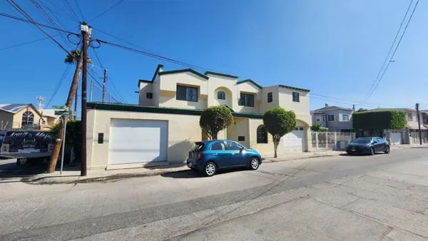 Casa en venta en Otay Universidad, Tijuana — foto 2 de 23