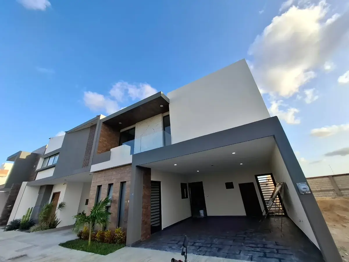 Casa en venta en Lomas de la Rioja, Alvarado — foto 1 de 20