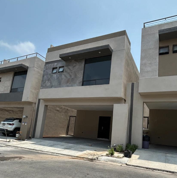 Casa en renta en Cerradas Lumina Cumbres, García — foto 2 de 19