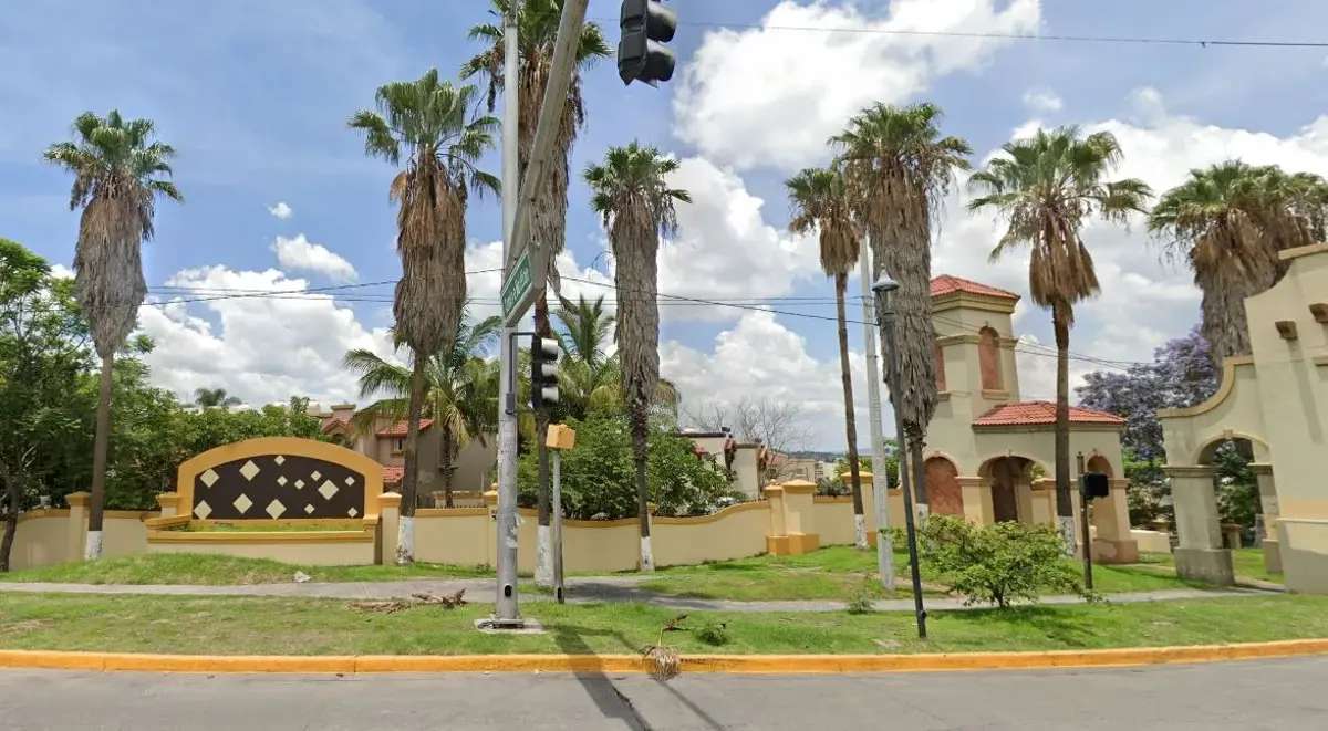 Casa en venta en Paseos de Santiago, Tonalá — foto 1 de 6