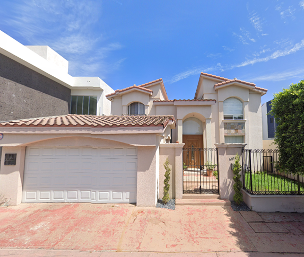 Casa en venta en Jardines de Chapultepec S-E, Tijuana — foto 1 de 8