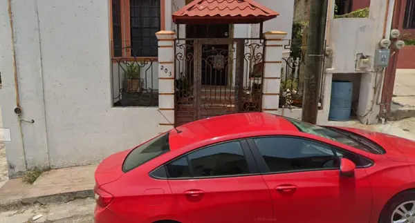 Casa en venta en Lomas de Rosales, Tampico — foto 2 de 5
