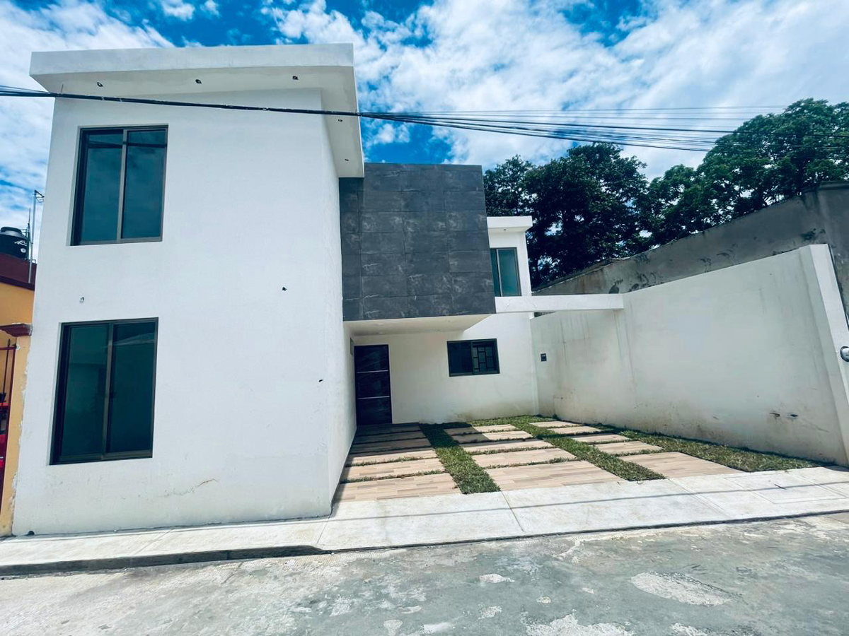 Casa en venta en Campo Viejo, Coatepec — foto 1 de 9