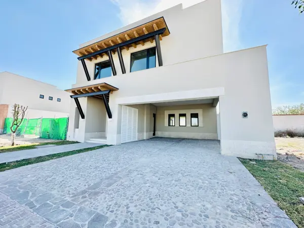 Casa en venta en La Cava, Gómez Palacio — foto 2 de 25