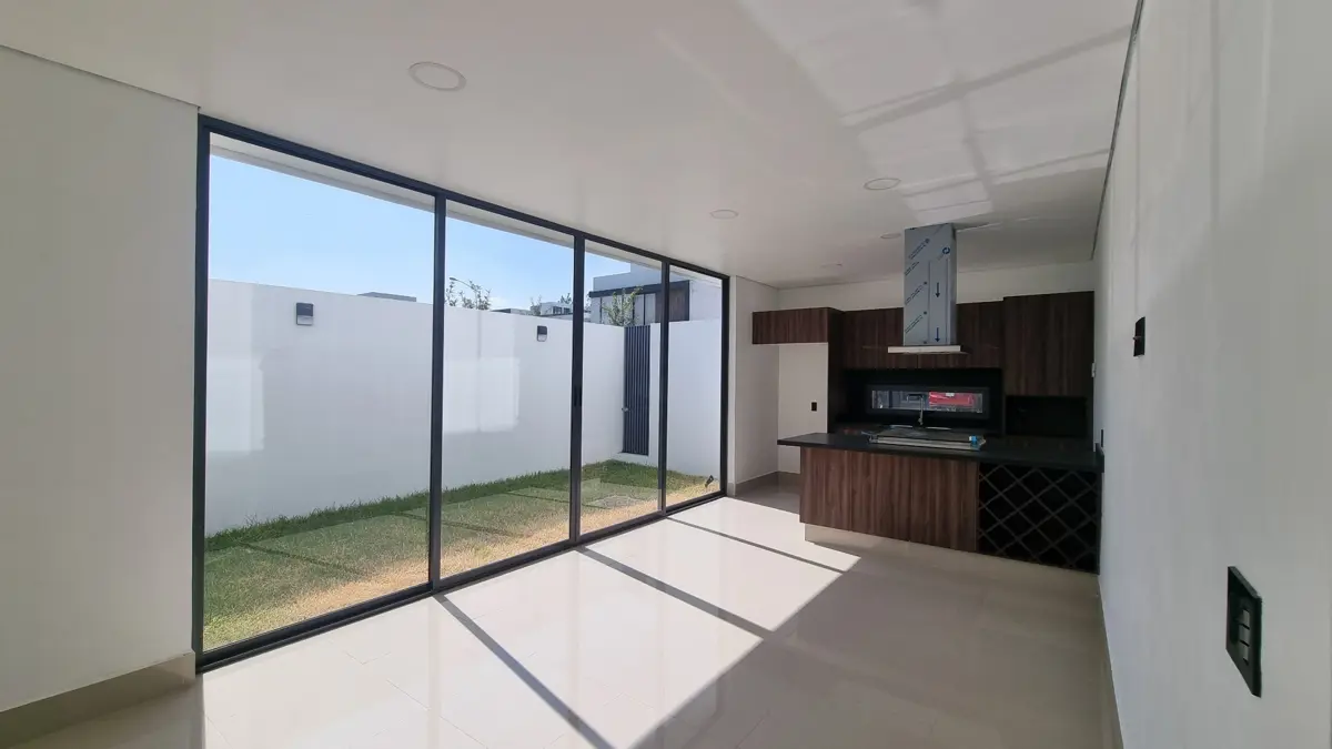 Casa en venta en Solares, Zapopan — foto 1 de 23
