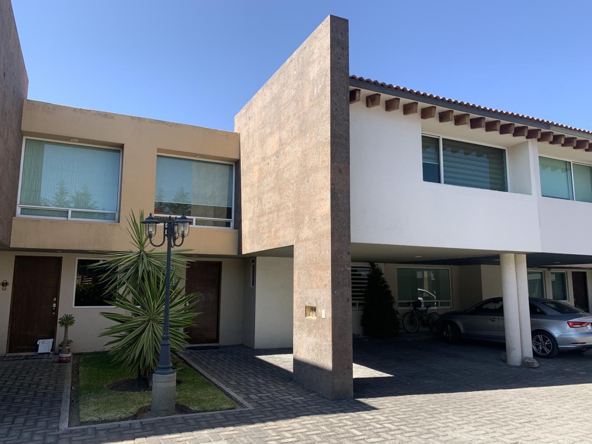 Casa en venta en Bosque de los Encinos, Ocoyoacac — foto 1 de 15