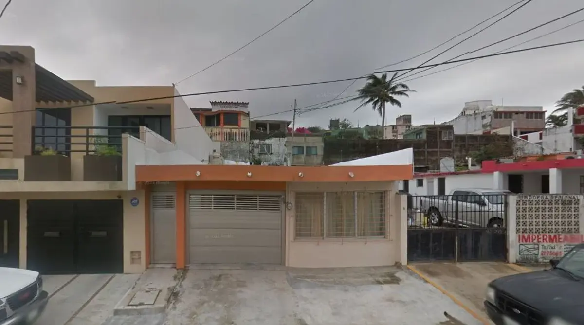 Casa en venta en Infonavit Vista al Mar, Coatzacoalcos — foto 1 de 10