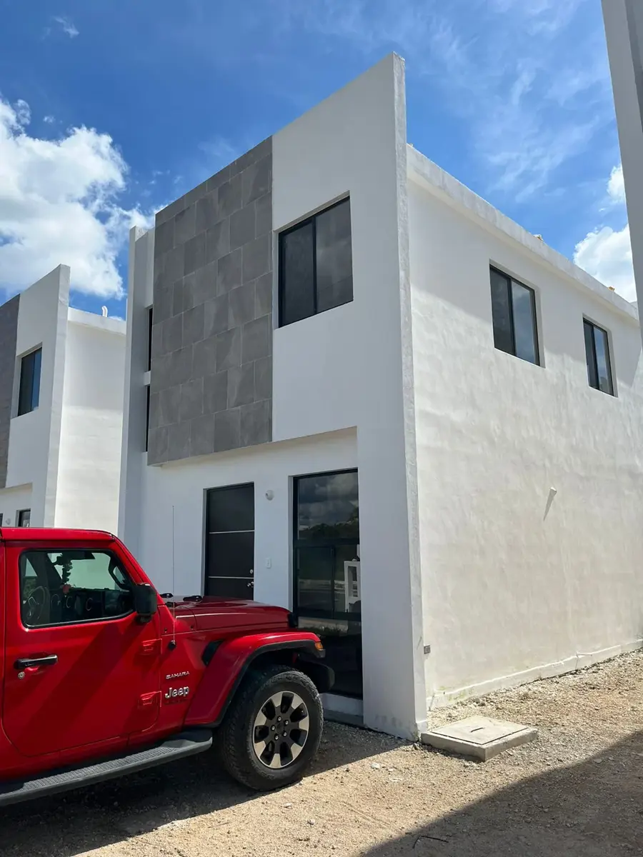 Casa en renta en Chichi Suarez, Mérida — foto 1 de 7