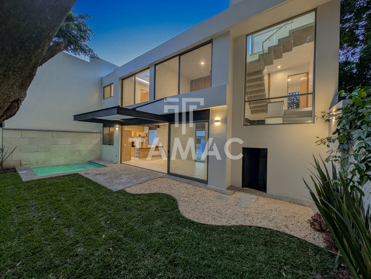 Casa en venta en Buenavista, Cuernavaca — foto 1 de 21