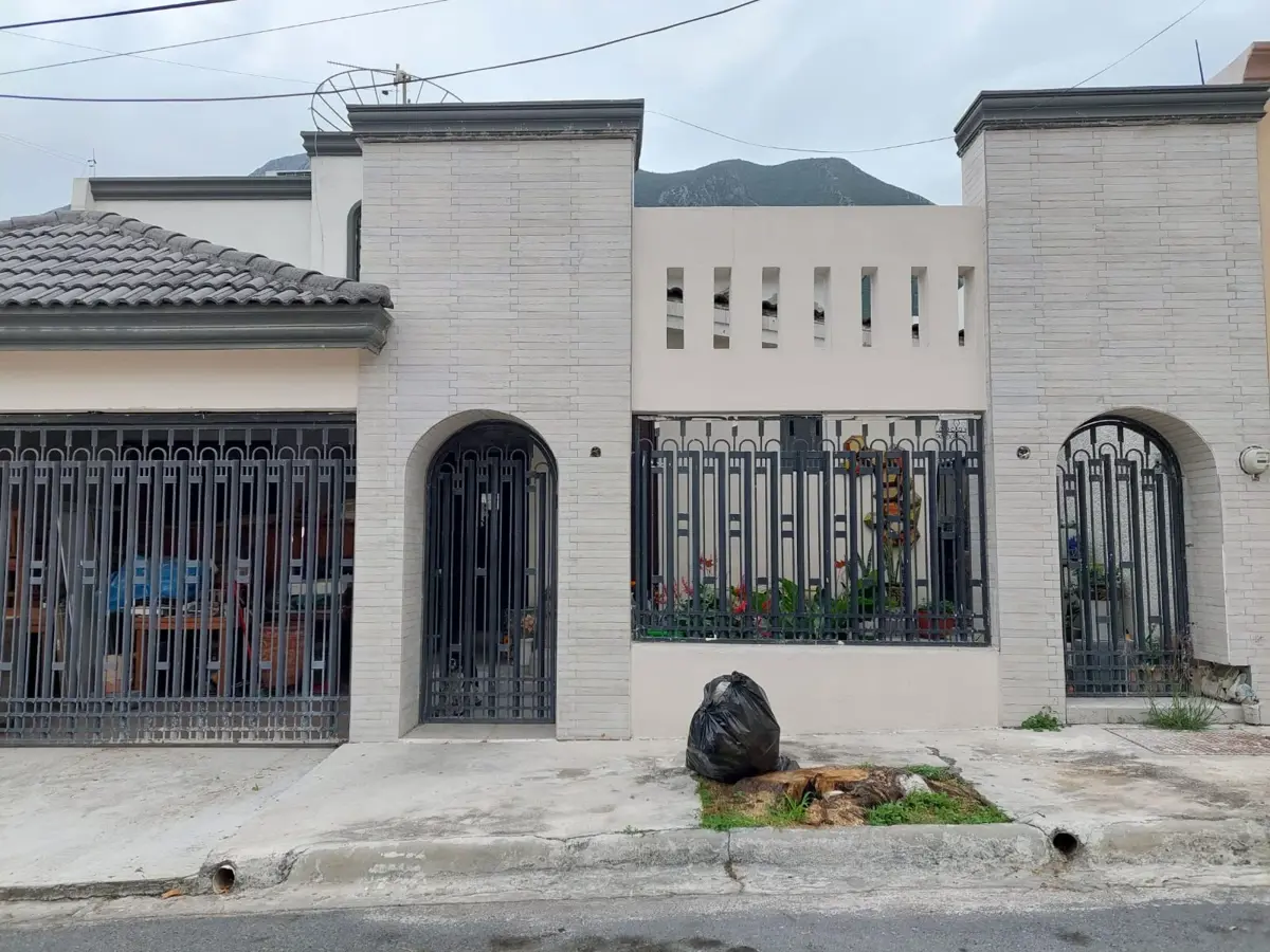 Casa en venta en Lagos del Bosque, Monterrey — foto 1 de 11