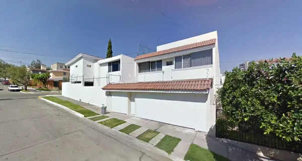Casa en venta en Lomas Altas, Zapopan — foto 3 de 12