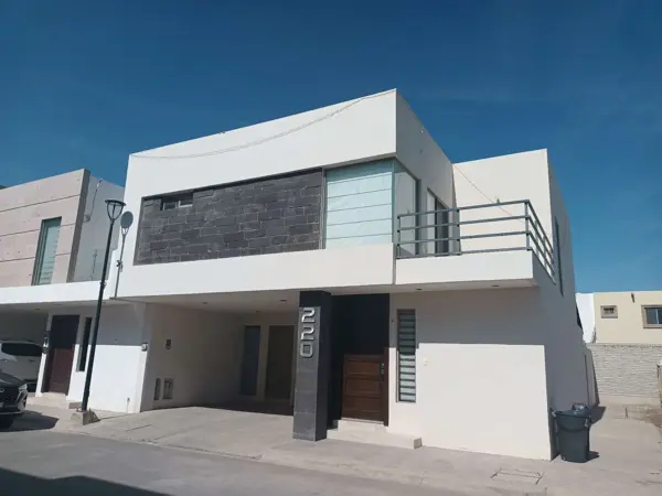 Casa en venta en Los Viñedos, Torreón — foto 2 de 16