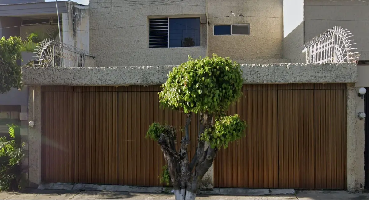 Casa en venta en La Estancia, Zapopan — foto 1 de 12