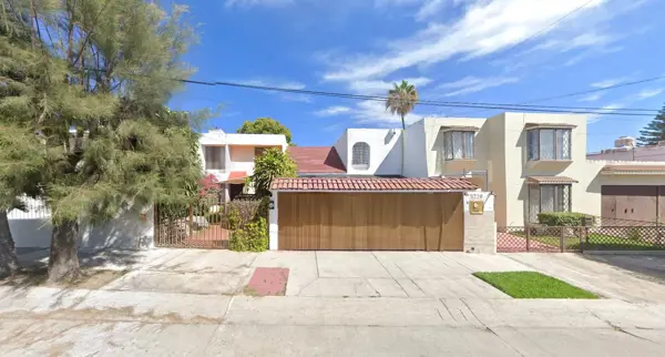 Casa en venta en La Estancia, Zapopan — foto 2 de 12