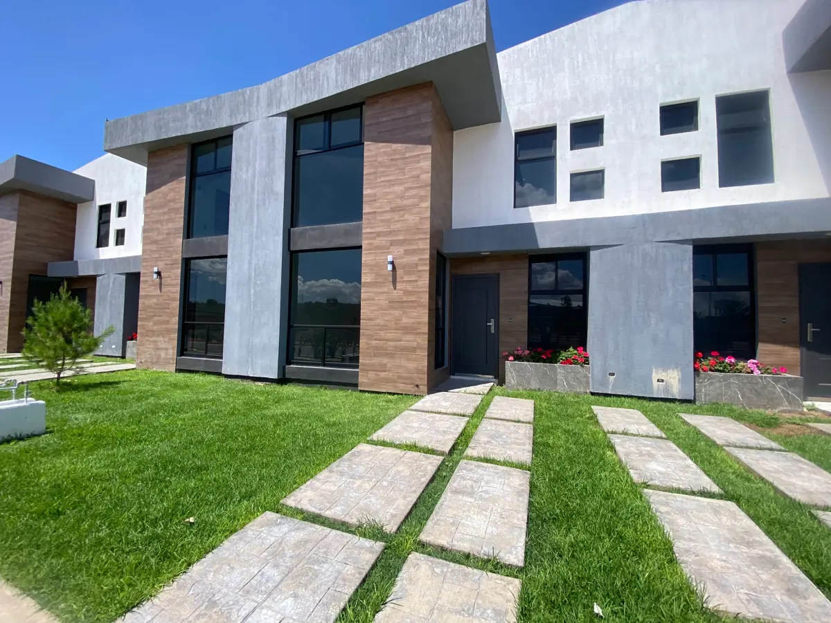 Casa en venta en Las Águilas, Mineral de la Reforma — foto 1 de 18