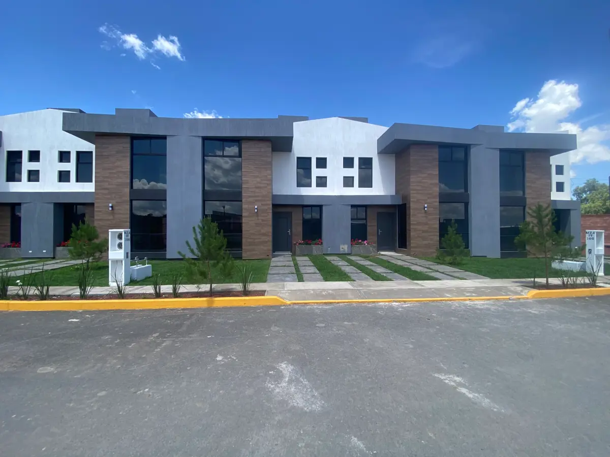 Casa en venta en Las Águilas, Mineral de la Reforma — foto 1 de 16