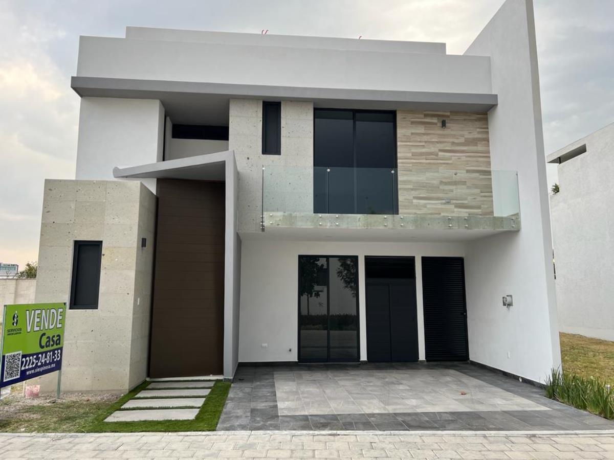 Casa en venta en Lomas de Angelópolis II, San Andrés Cholula — foto 1 de 37