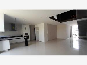 Casa en venta en Lomas de Angelópolis II, San Andrés Cholula — foto 3 de 37