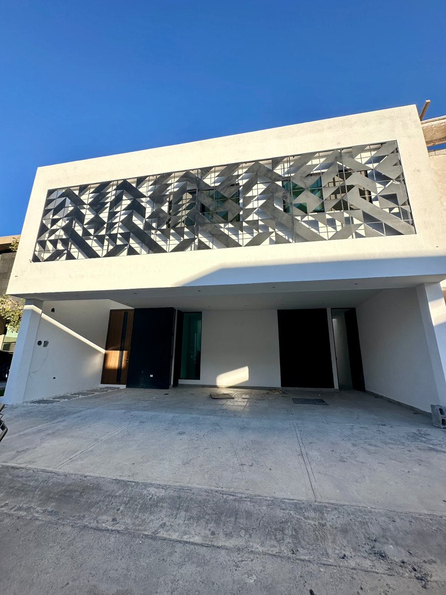 Casa en venta en Rincón de Alcántara, Saltillo — foto 1 de 16
