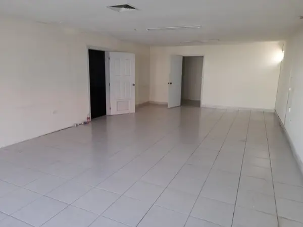 Bodega en renta en Las Granjas, Chihuahua, Chihuahua
