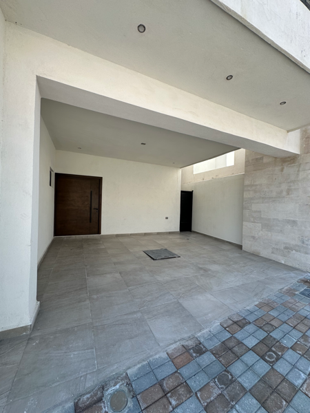 Casa en venta en Privanzas del Campestre, Arteaga — foto 2 de 28