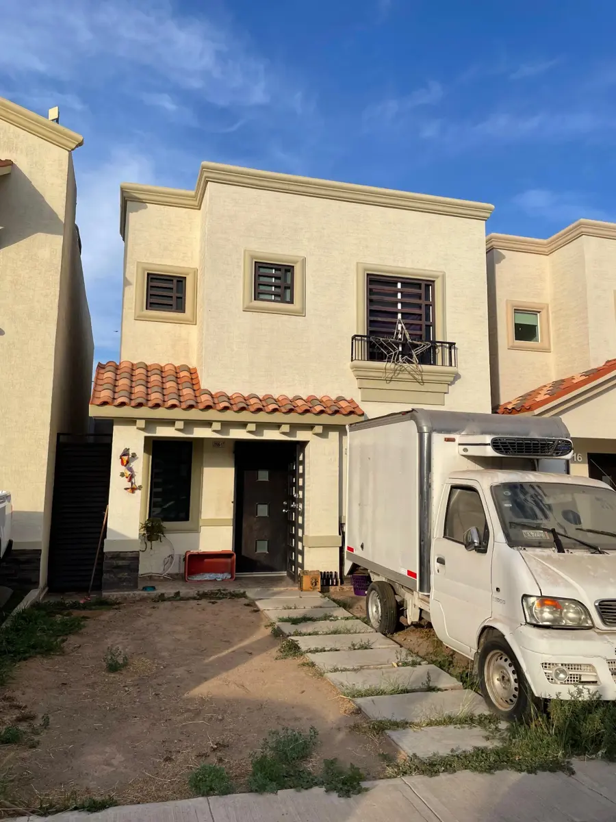 Casa en venta en Cantabria, Culiacán — foto 1 de 26