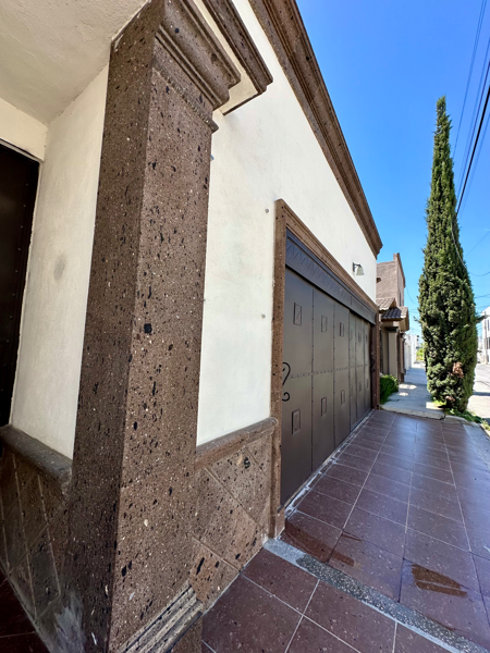 Casa en venta en Valle Real, Saltillo — foto 2 de 27