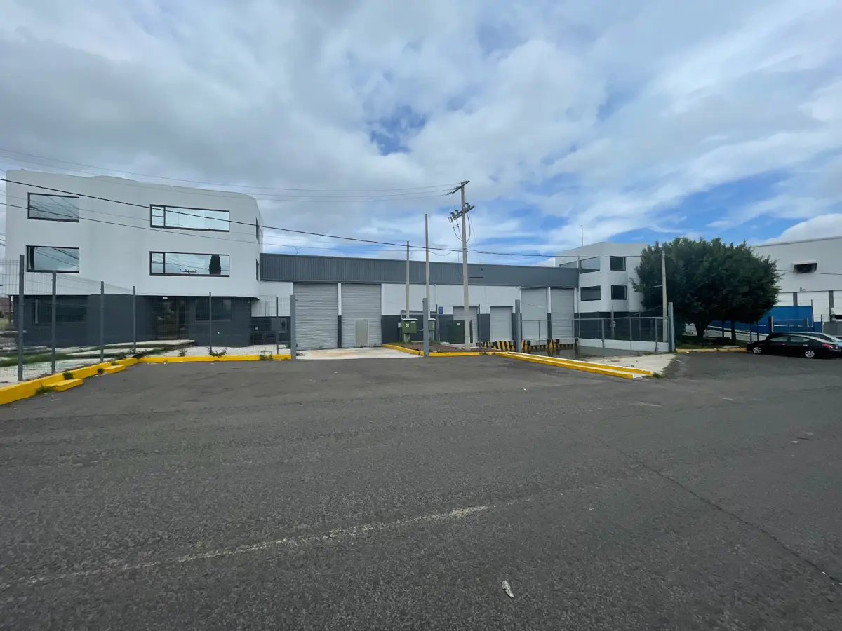 Nave en renta en Parque Industrial Bernardo Quintana, El Marqués — foto 1 de 24