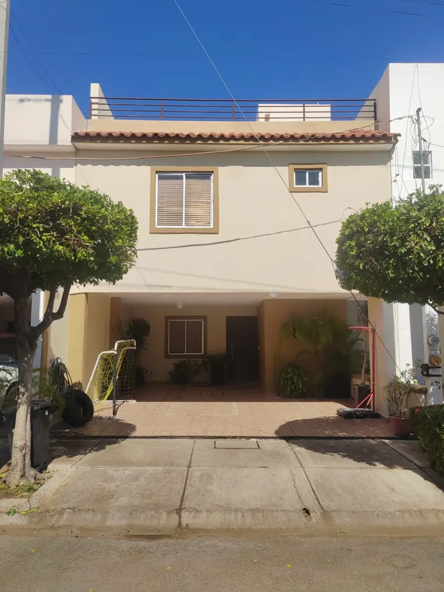 Casa en venta en La Campiña, Culiacán — foto 1 de 23
