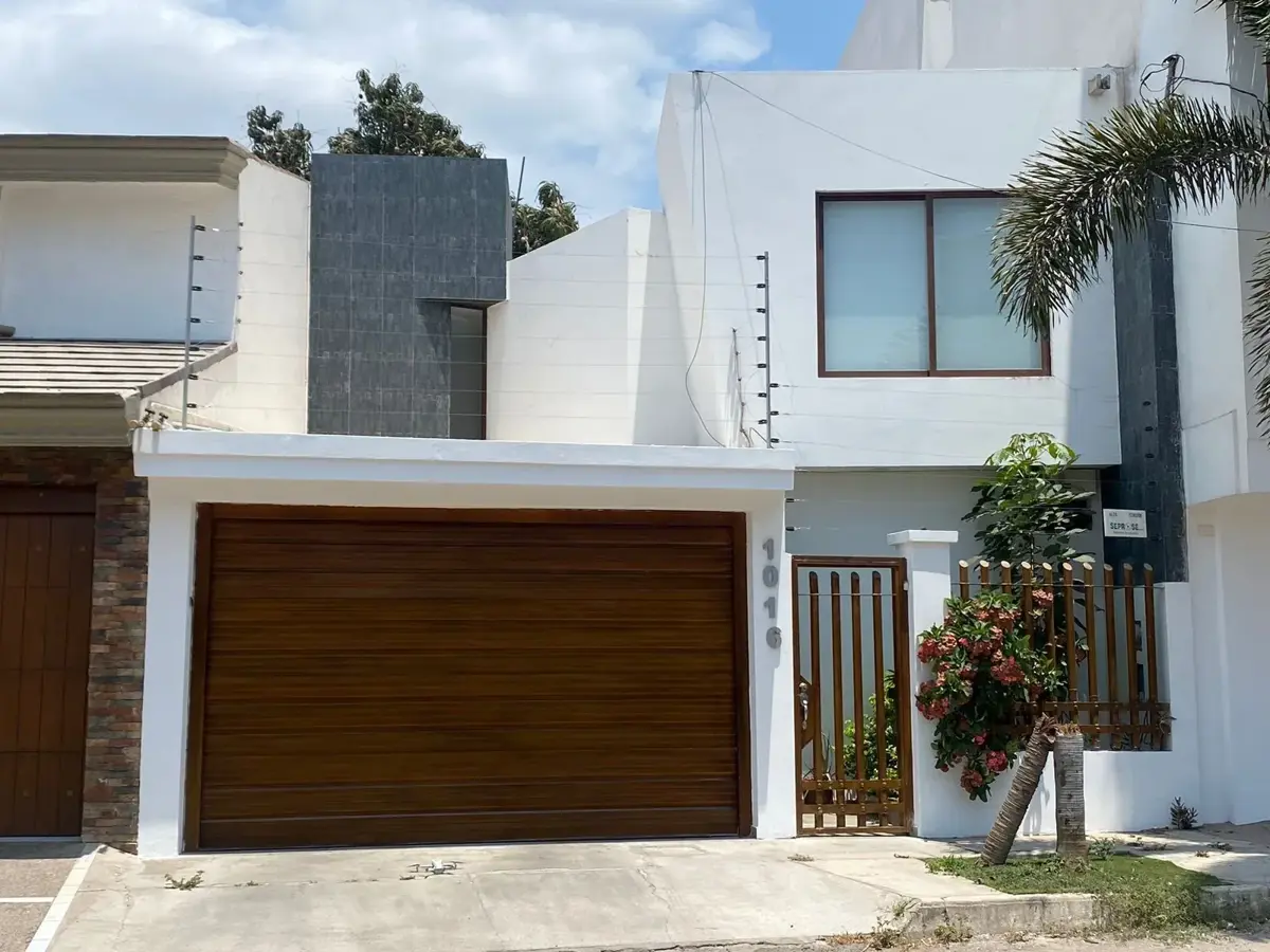 Casa en venta en Las Quintas, Culiacán — foto 1 de 23