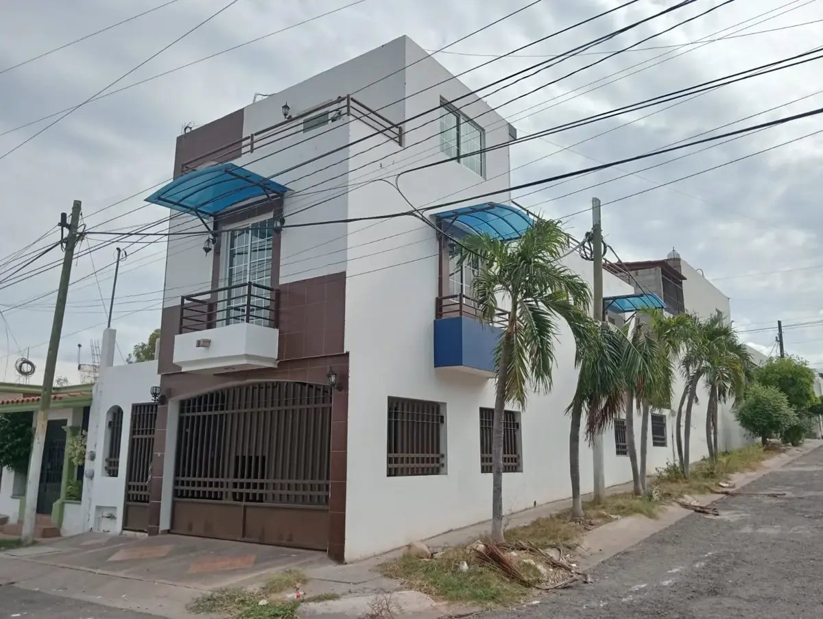 Casa en venta en Santa Fe, Culiacán — foto 1 de 26