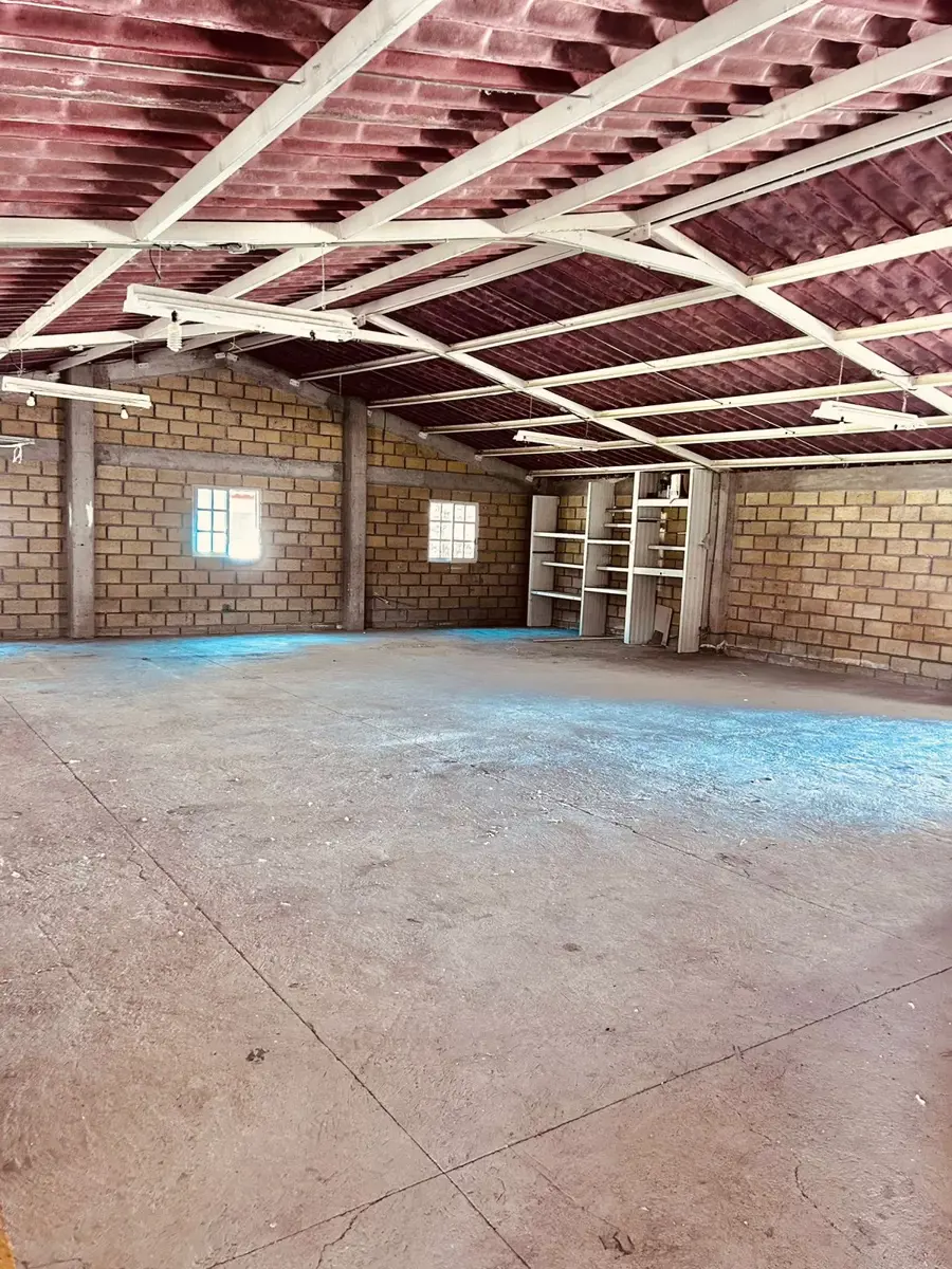Bodega en renta en Santiago Cuautlalpan Centro, Tepotzotlán — foto 1 de 11