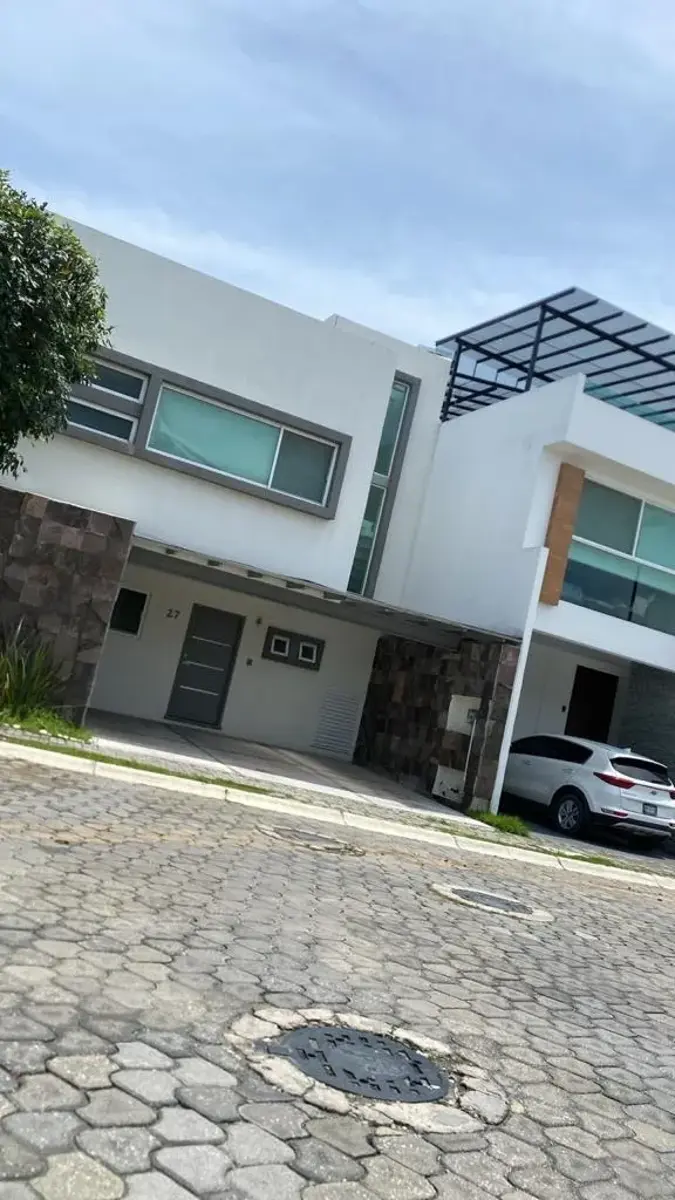 Casa en renta en Lomas de Angelópolis, San Andrés Cholula — foto 1 de 21