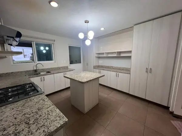 Casa en renta en Lomas de Angelópolis, San Andrés Cholula — foto 3 de 21
