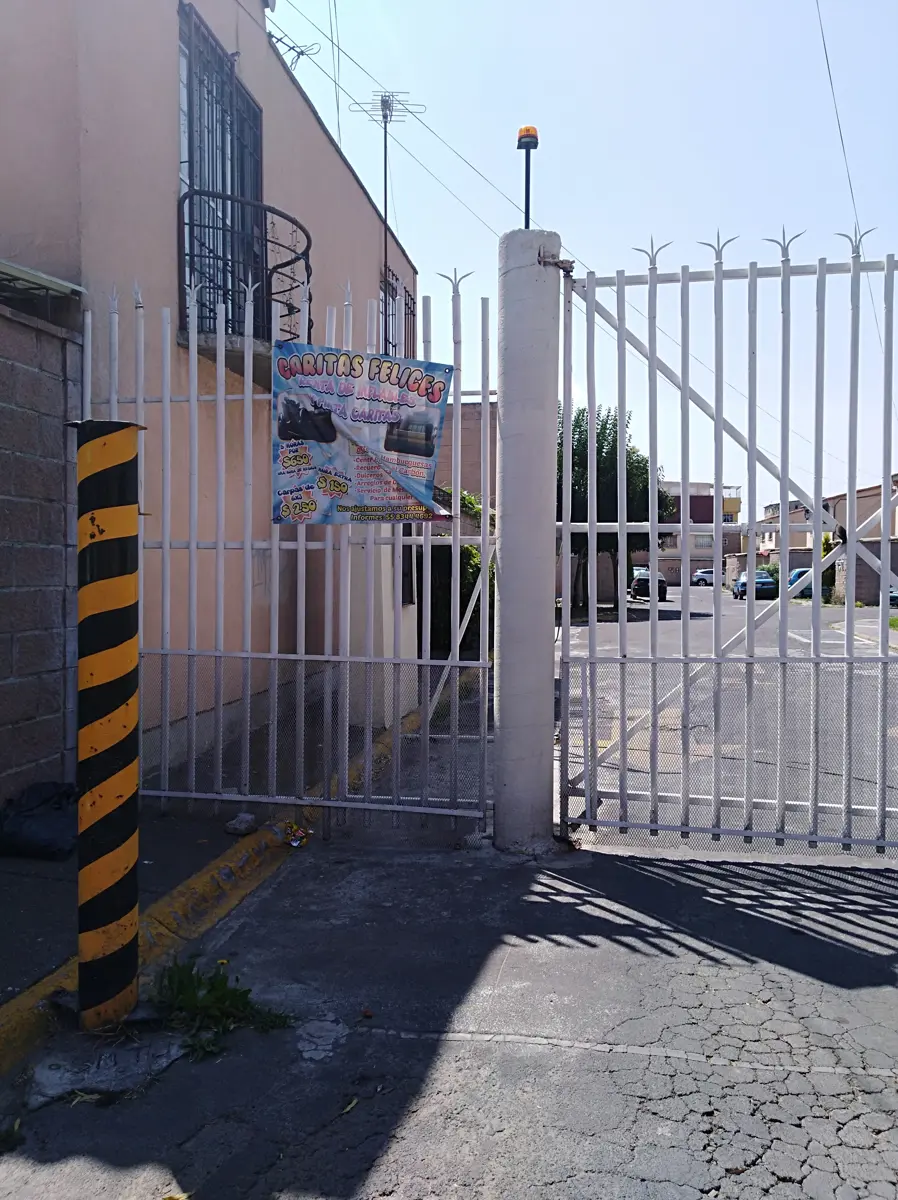 Casa en venta en Hacienda las Palmas I y II, Ixtapaluca — foto 1 de 8