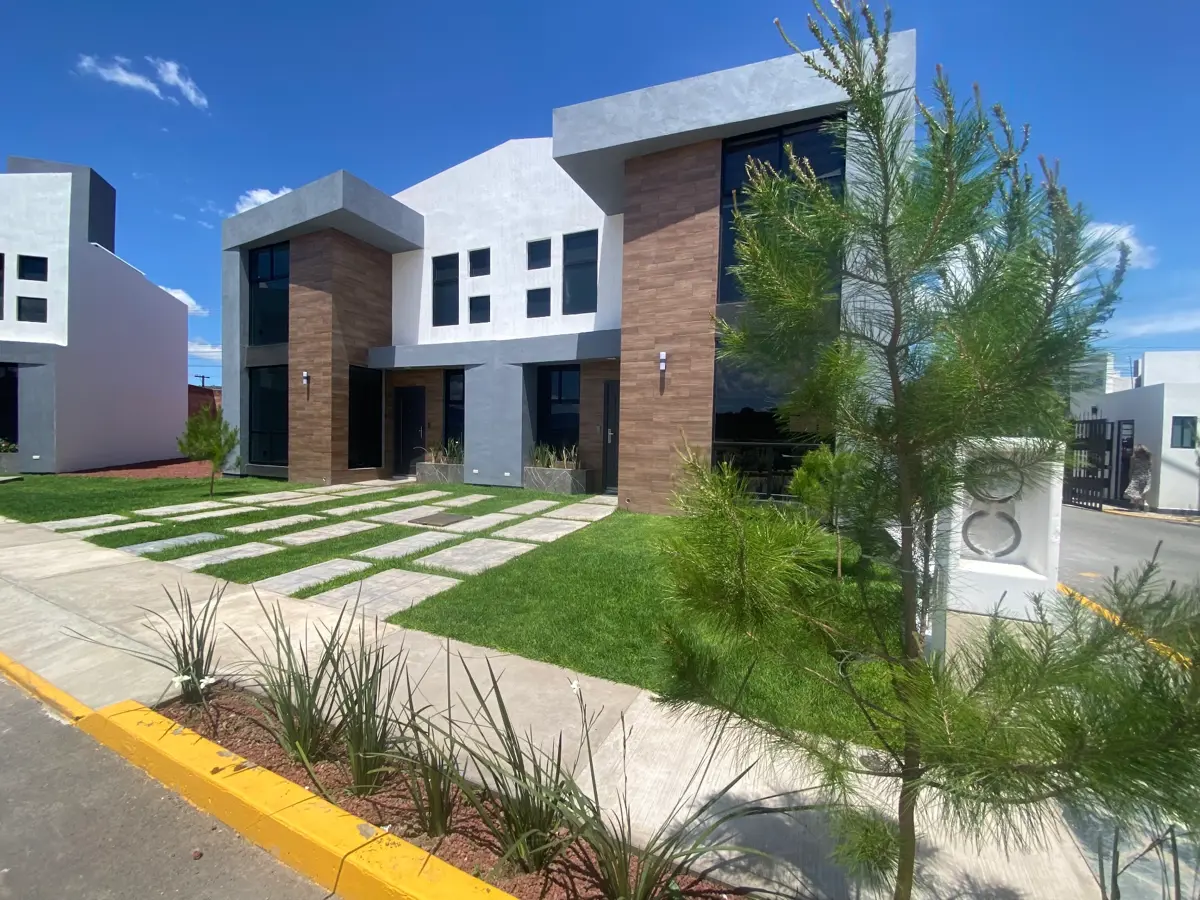 Casa en venta en Privada Las Margaritas, Pachuca de Soto — foto 1 de 17