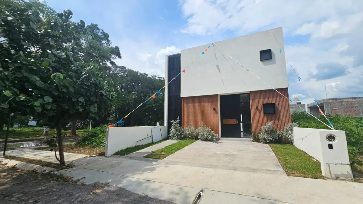 Casa en venta en Comala, Comala — foto 1 de 18