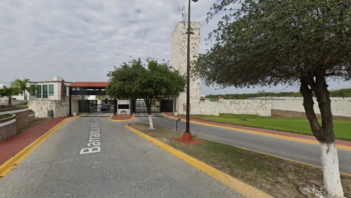 Casa en venta en Las Fuentes, Reynosa — foto 1 de 30