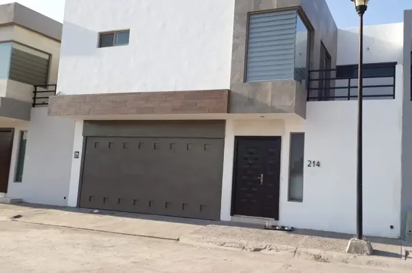 Casa en venta en Los Viñedos, Torreón — foto 2 de 18
