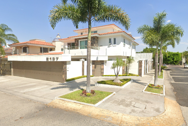 Casa en venta en Bugambilias, Zapopan — foto 2 de 5