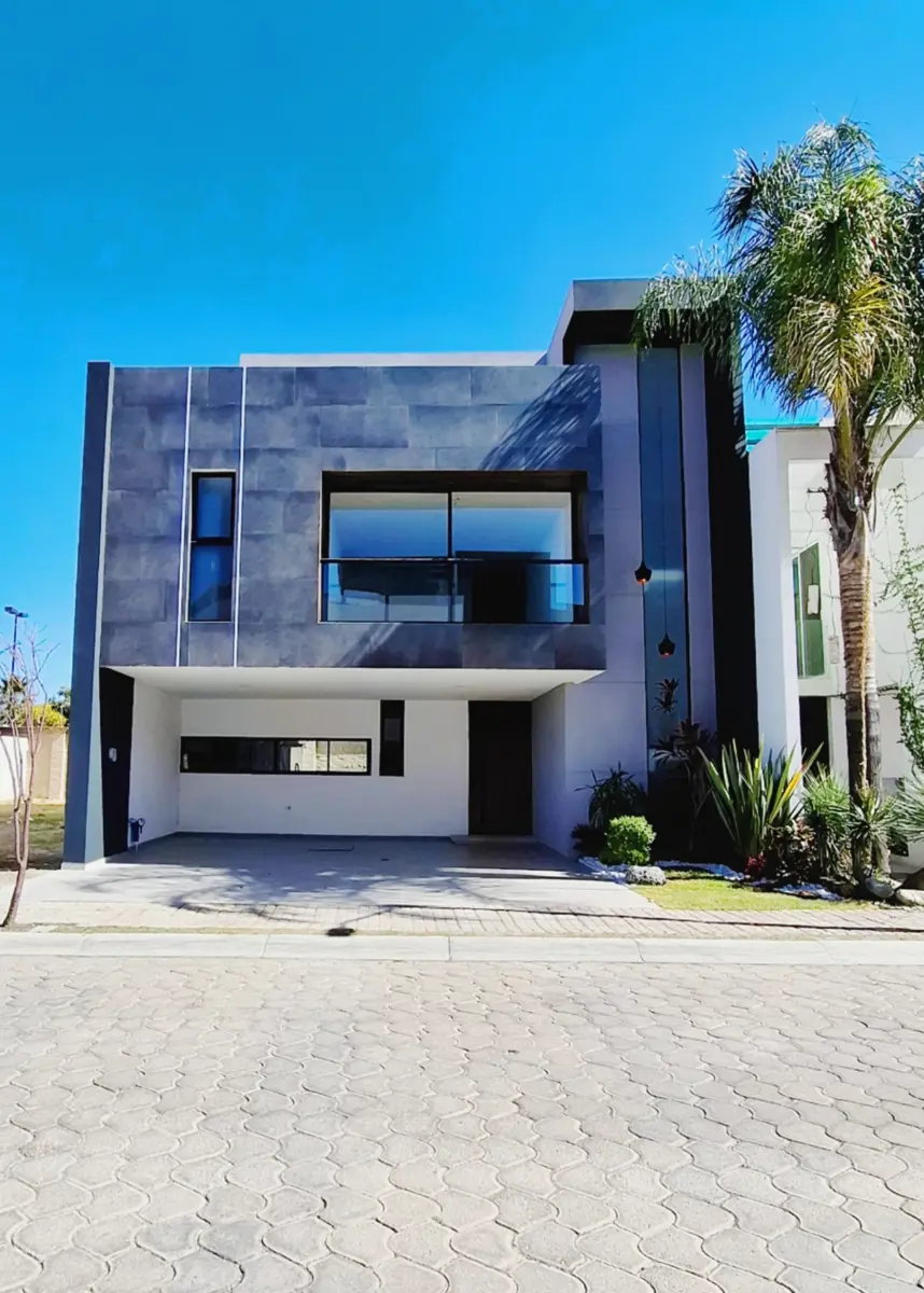 Casa en venta en Lomas de Angelópolis, San Andrés Cholula — foto 1 de 19