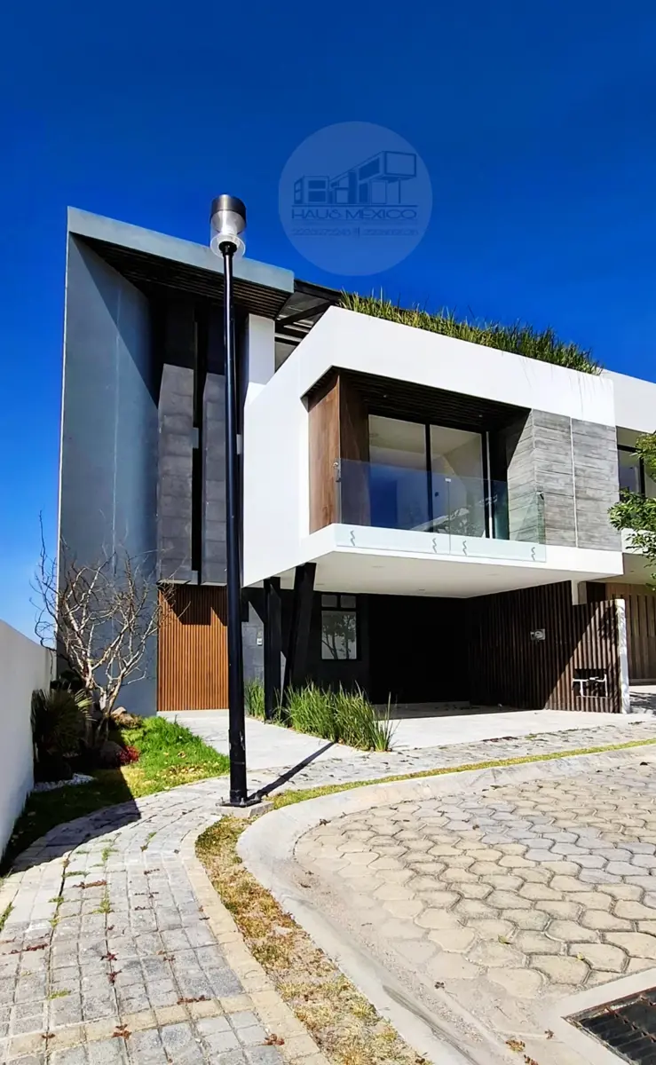 Casa en venta en Lomas de Angelópolis, San Andrés Cholula — foto 1 de 18
