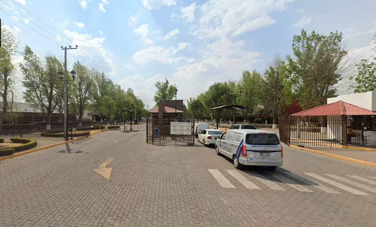 Casa en venta en San Mateo Otzacatipan, Toluca — foto 1 de 10