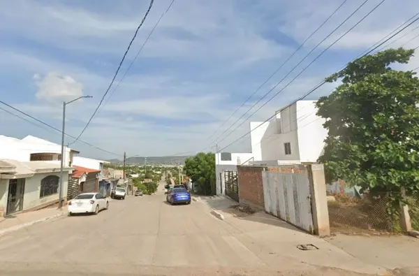 Casa en venta en Lazaro Cardenas, Culiacán — foto 3 de 6