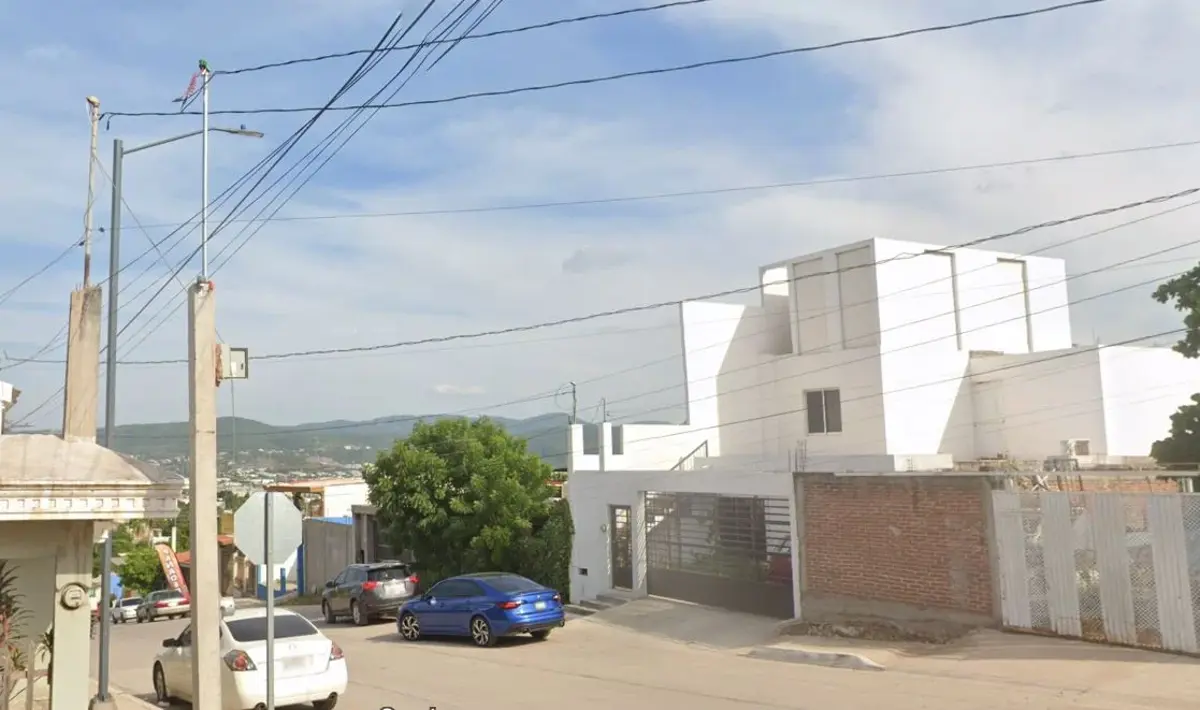 Casa en venta en Lazaro Cardenas, Culiacán — foto 1 de 6