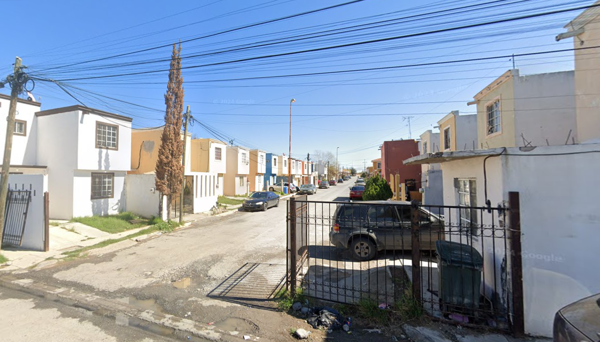 Casa en venta en Valles del Paraiso, Nuevo Laredo — foto 3 de 20