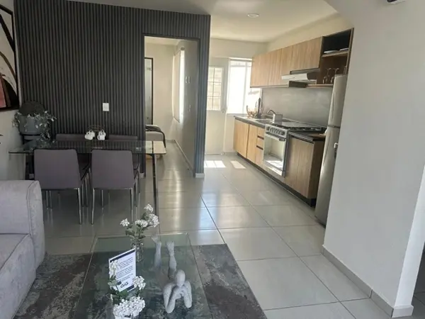 Casa en venta en Hacienda Santa Fe, Tlajomulco de Zúñiga — foto 2 de 17