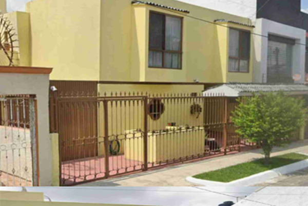 Casa en venta en Jardines del Country, Guadalajara — foto 2 de 6